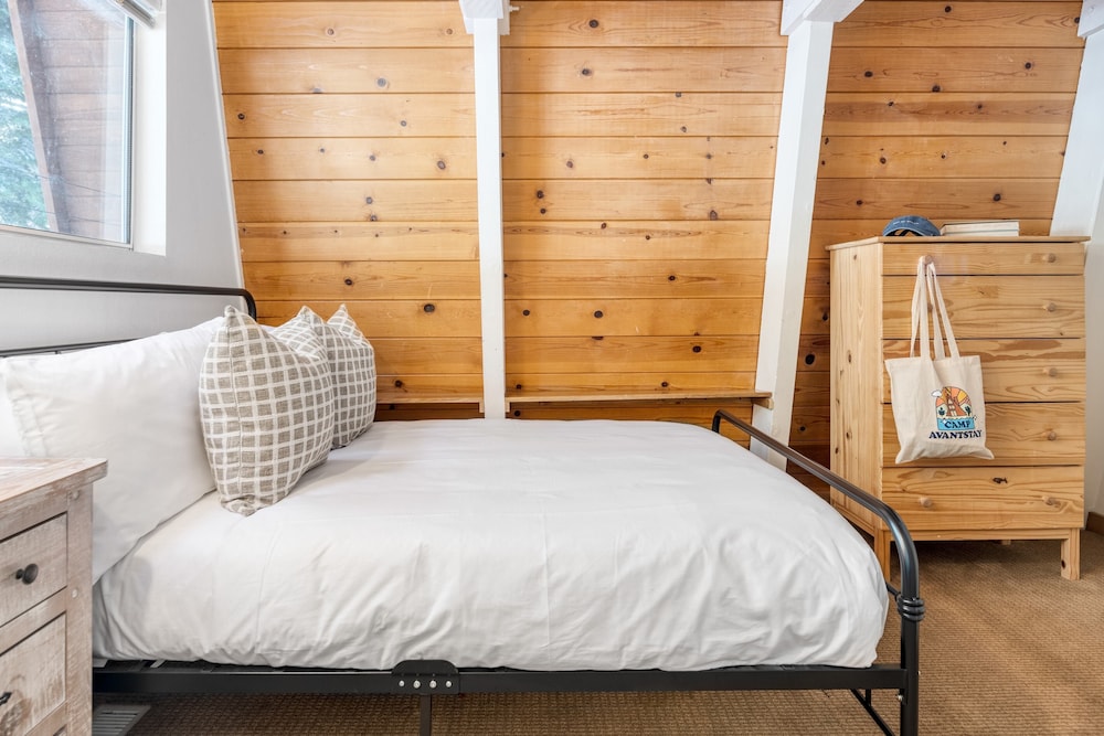 Chickaree by Avantstay A-frame w/ Mountain Views - Property Image 23