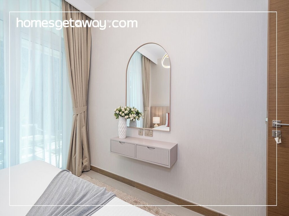 Stylish 2BR Fully Furnished Unit at Business Bay
