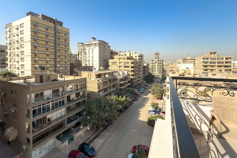 Xuru Stays I The Bold & Bright 3bdr Apt. 15 Min To Airport
