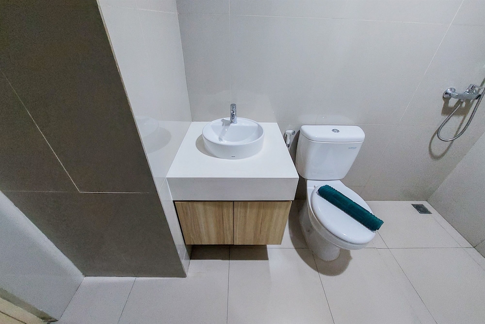 Comfort 1Br Apartment At Tree Park City Bsd view 4