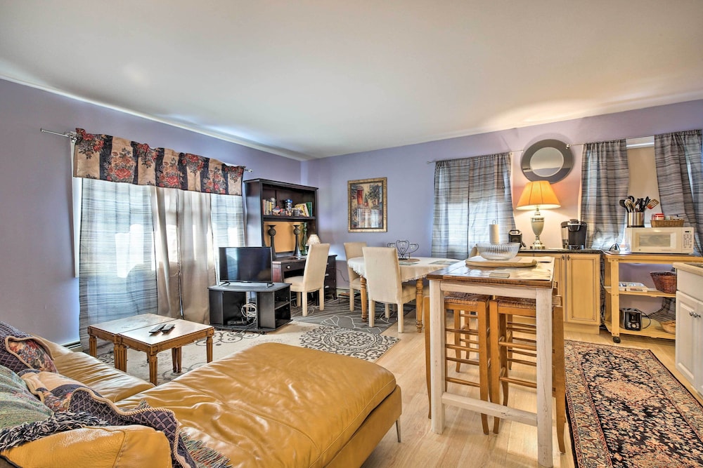 Hopewell Junction Apartment w/ Community Pool - Property Image 17