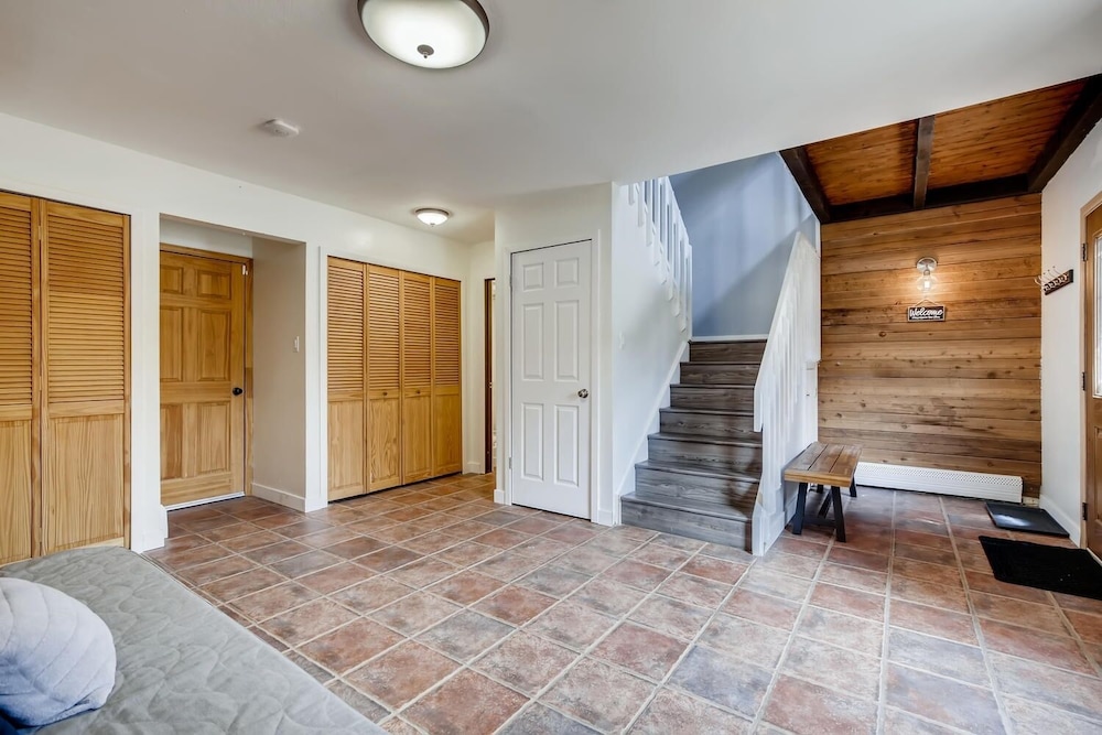 Summit County Vacations - Mount Royal Condos 501 2 Bedroom Condo by RedAwning - Property Image 10