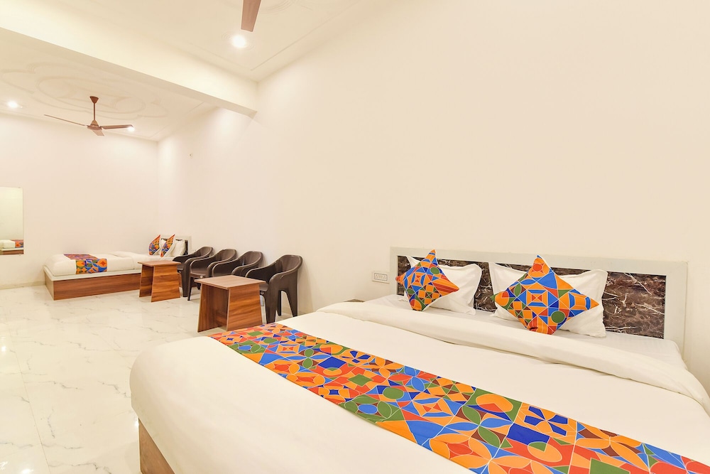 FabHotel Shree Radhey Shyam Palace