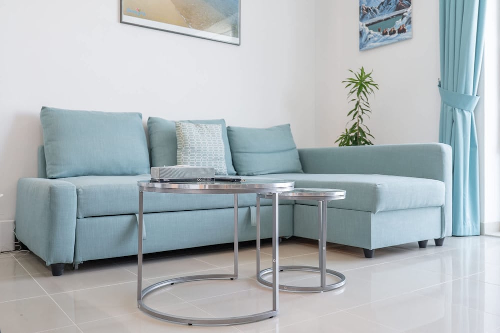 Modern 1-bed With Scenic Golf Course View