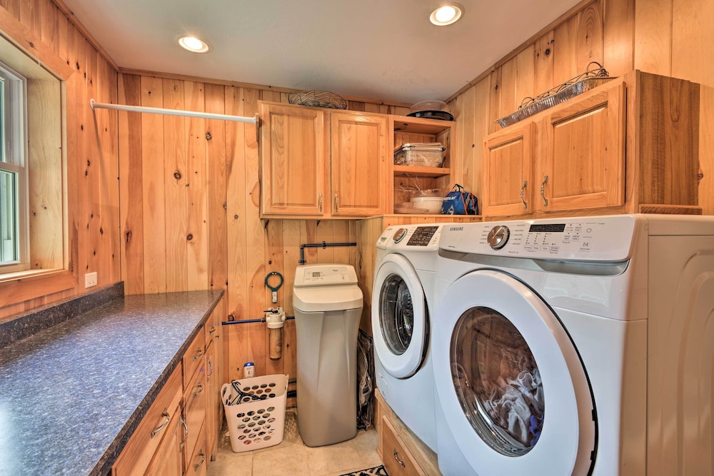 Peaceful Home w/ 11 Acres, Creek & Fire Pit! view 4