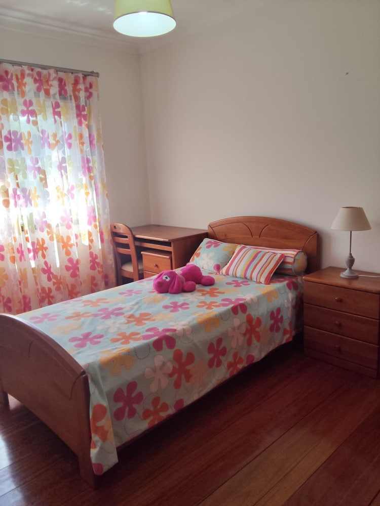 Sweet 3 Bedrooms Terrace Home Close Esposende