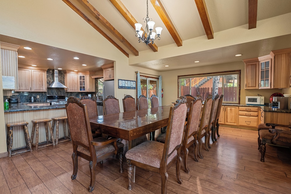 Moonridge Retreat
