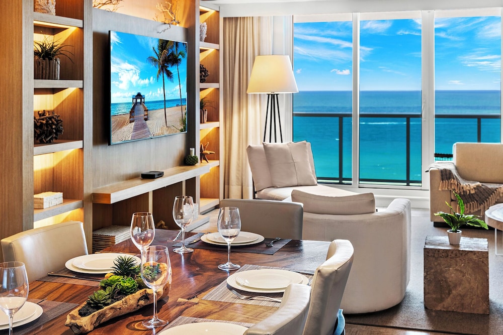 Luxury Vacation Rentals at 1 Hotel & Homes by LRMB