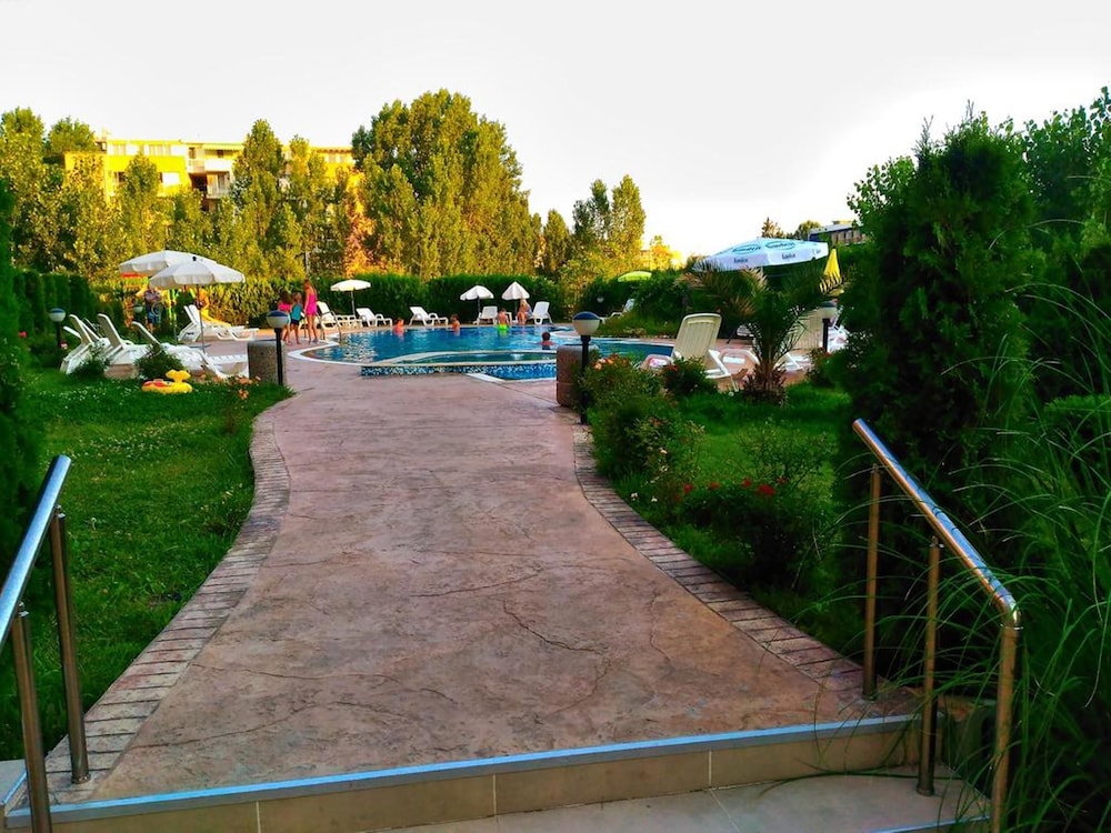 VIP Zone Apartments