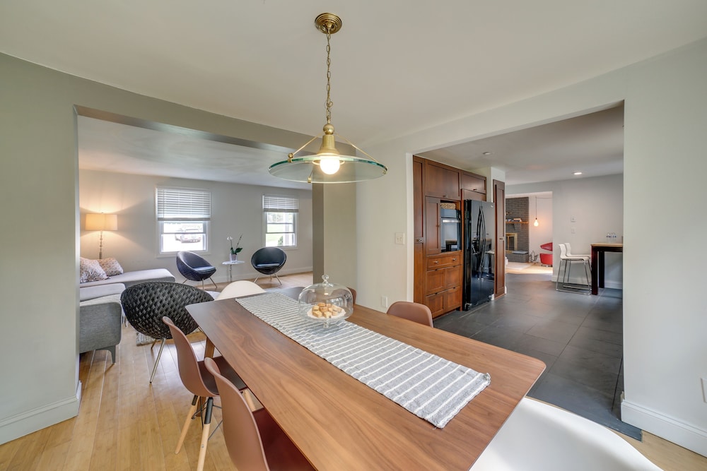 Charming Vacation Rental: 15 Mi to Pittsburgh - Property Image 10