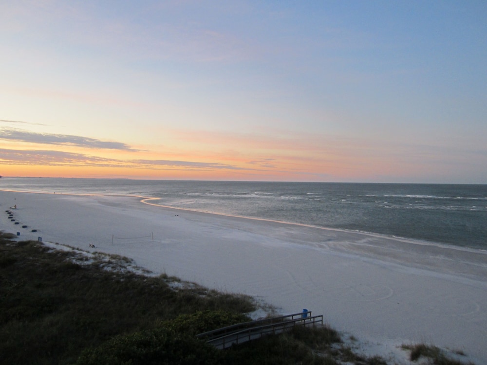 Beach House Hotel