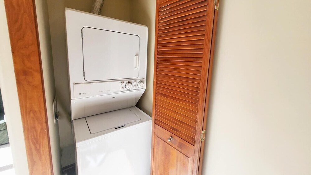 Sun Peaks Vacations - Timberline Village 46 4 Bedroom Home - Property Image 6