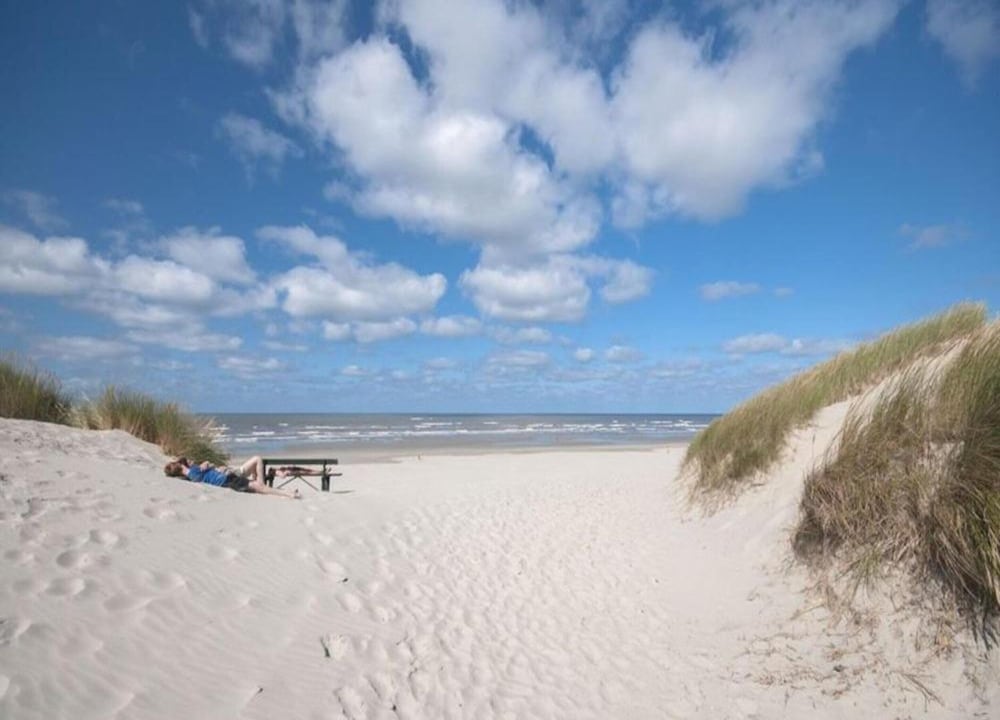Cottage in Nes-ameland Near Coastline view 4
