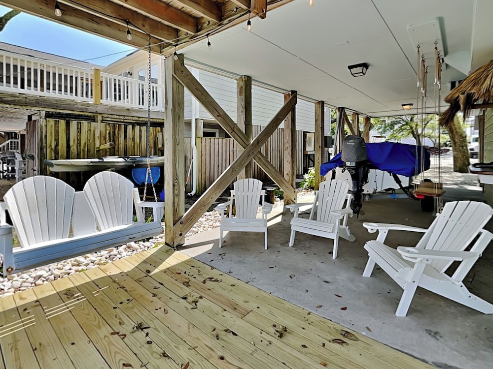The Hydeaway by Topsail Realty