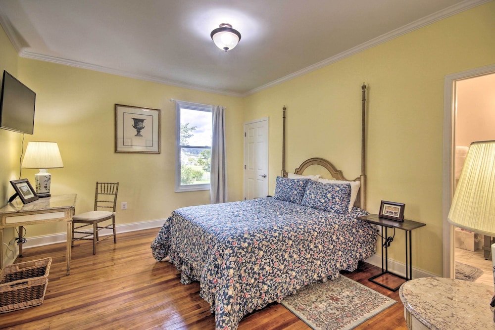'thomson Farm' Classic Home < 10 Mi to Vineyards! view 3