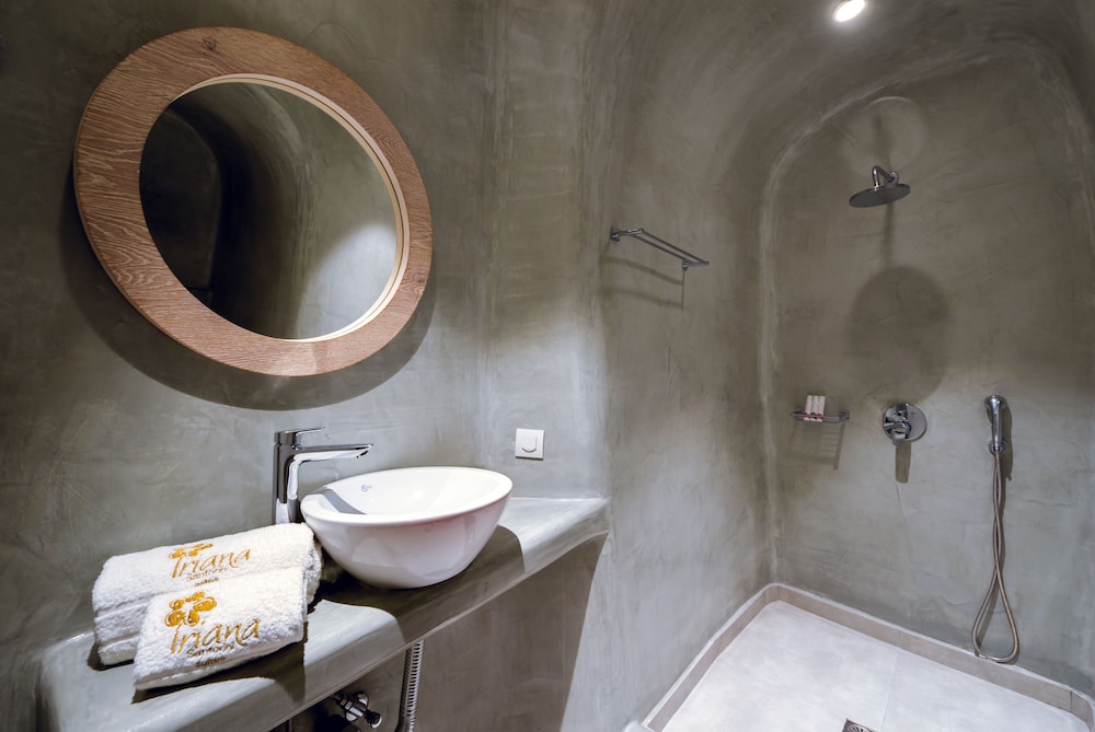 Iriana Suites