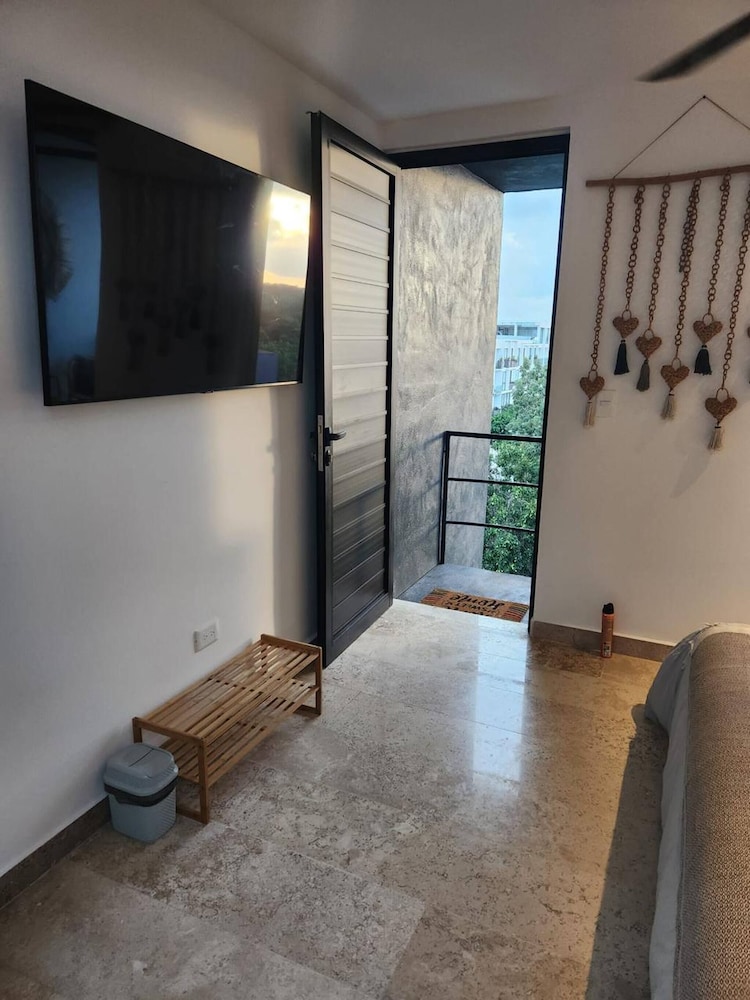 ¡bello Zen PH 2 Terraces for 4 People!