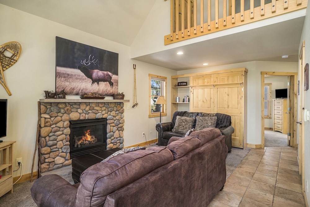Solitude Bobcat 7 - Estes Park 2 Bedroom Condo by RedAwning - Property Image 33