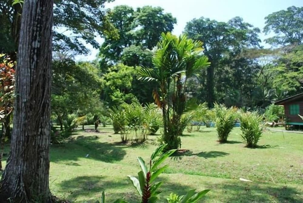 El Pizote Lodge
