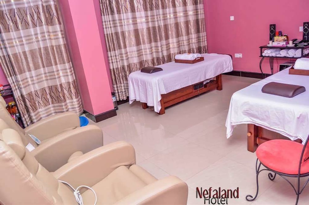 Nefaland Hotel