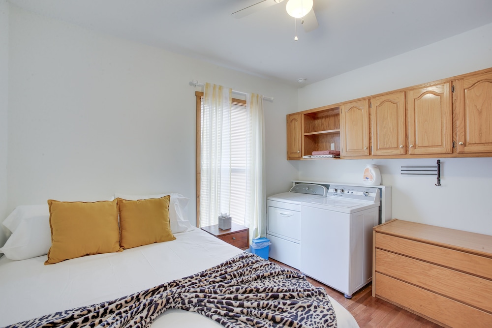Bethpage Home w/ Private Hot Tub Game Room! - Property Image 2