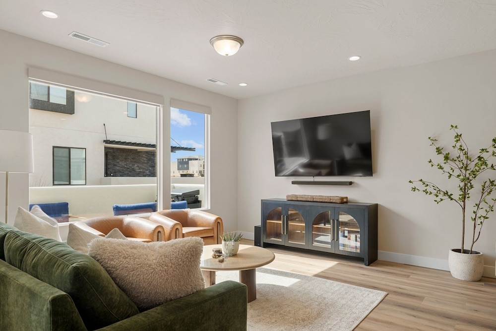 Starlight Sanctuary 4 Bedroom Townhouse