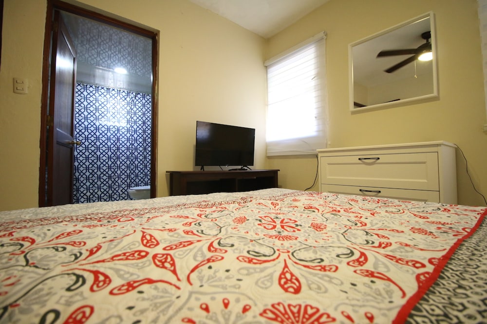 Hostal Caribean Apart view 5