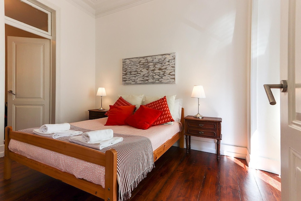 Bairro Alto Classic by Homing