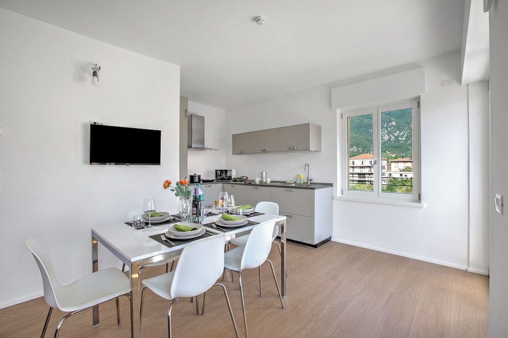 Ulivo and Magnolia Bike & River Apartment