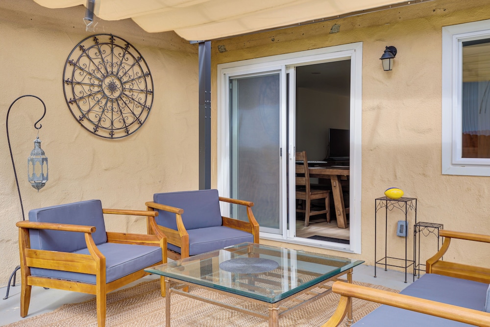 Sunny Oceanside Home w/ Patio, 5 Mi to Downtown!