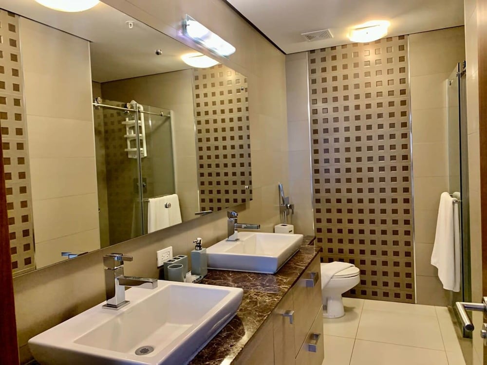 Silver View Park I 2 Bedroom Apt in Costa del Este