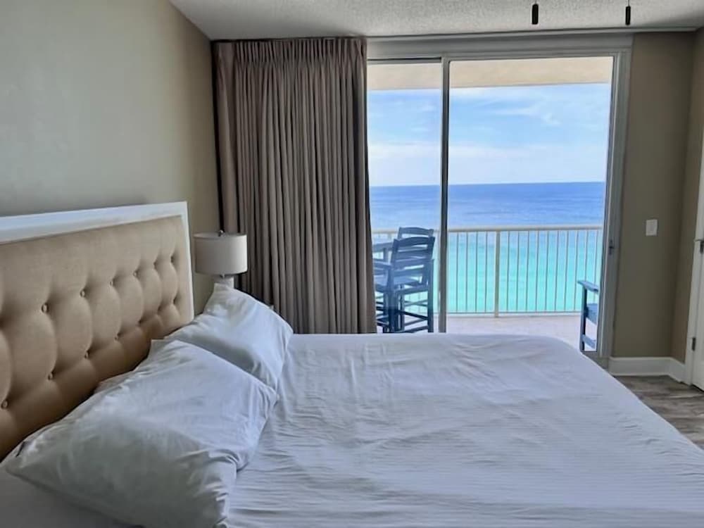 Majestic Beach Towers 2-1608