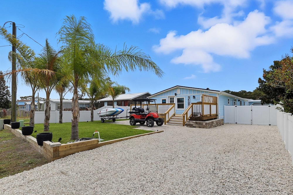 4BR Coastal Pool Cottage Golf Cart Kayaks