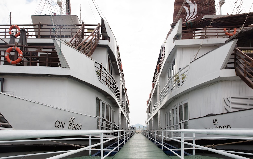 Halong Glory Cruise