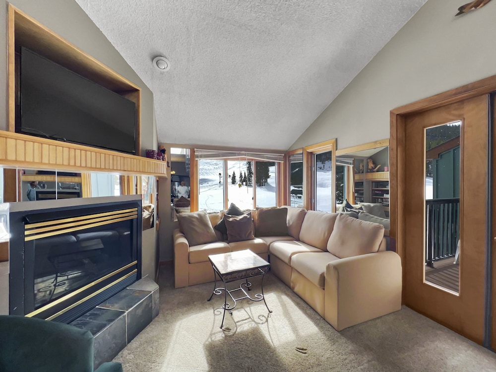 SkyRun - Vacation Condos in Copper Mountain Resort CO