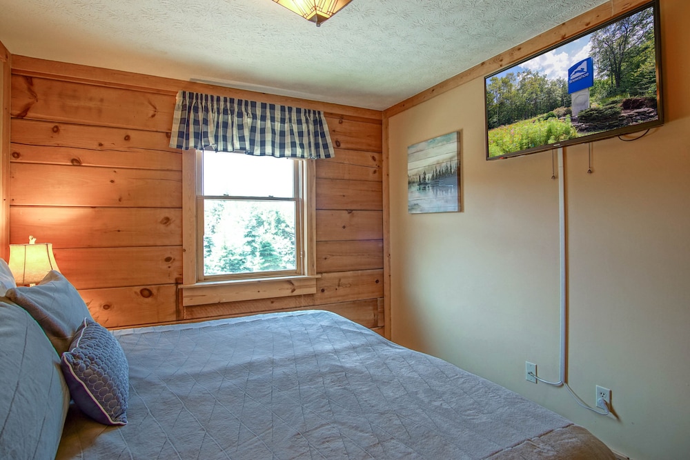 Loggers Run 11: 5 Bedrooms, 3.5 Baths