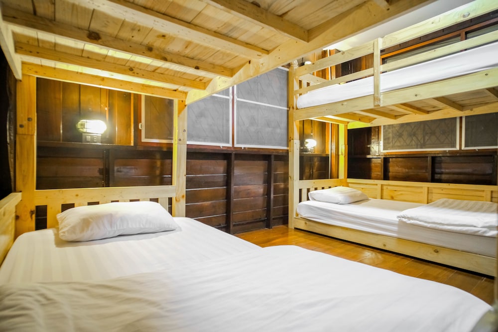 SamSibSan Hostel