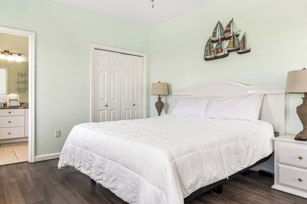 Poseidon Palace by Southern Vacation Rentals