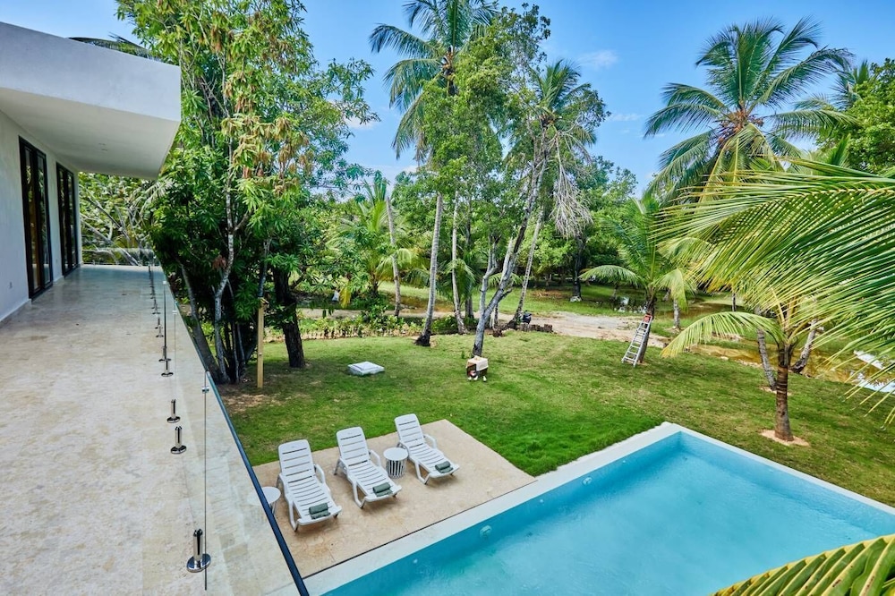 Villa Aurora