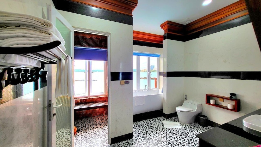 Try Palace Resort Sihanoukville