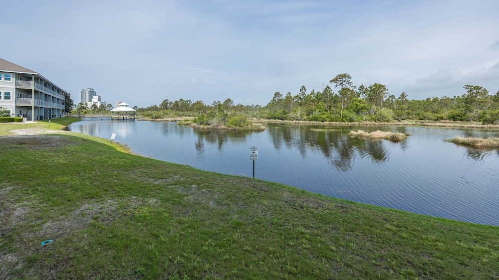 Romar Lakes 103a 2 Bedroom Condo view 5