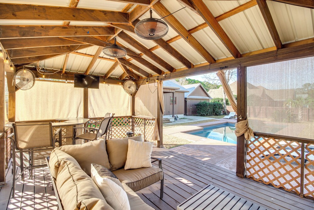 Private Pool & Game Room: Home Near Savannah