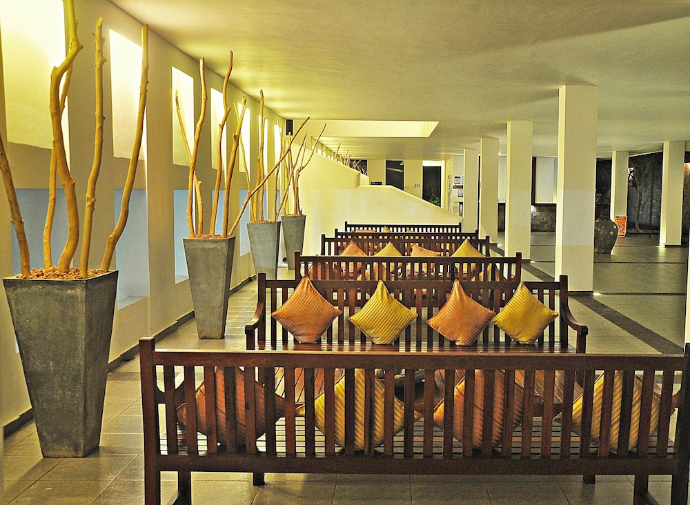 The Long Beach Resort