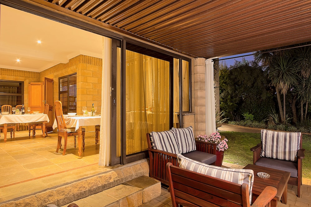 Centurion Golf Suites Boca Walk