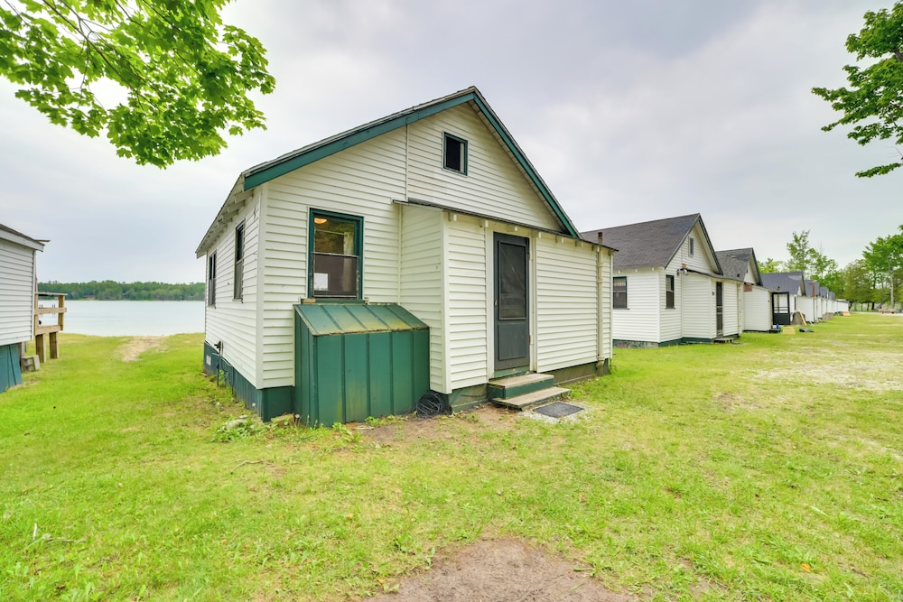 On Lake Huron: Pet-friendly Cabin in Cedarville!