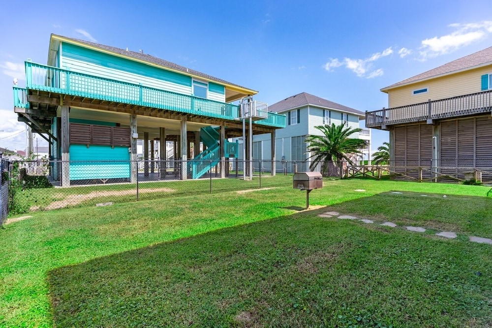 Deja Blue 2 3 Bedroom Home
