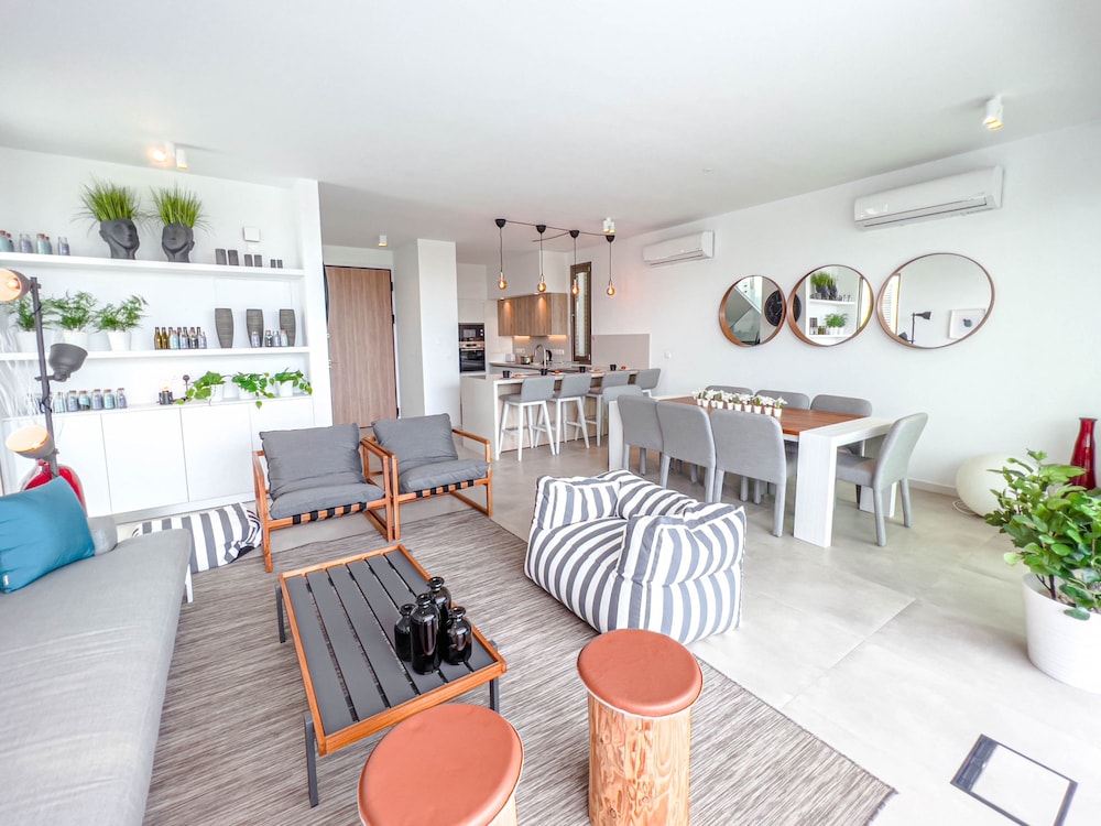 Azure Seaview - Jade Villa