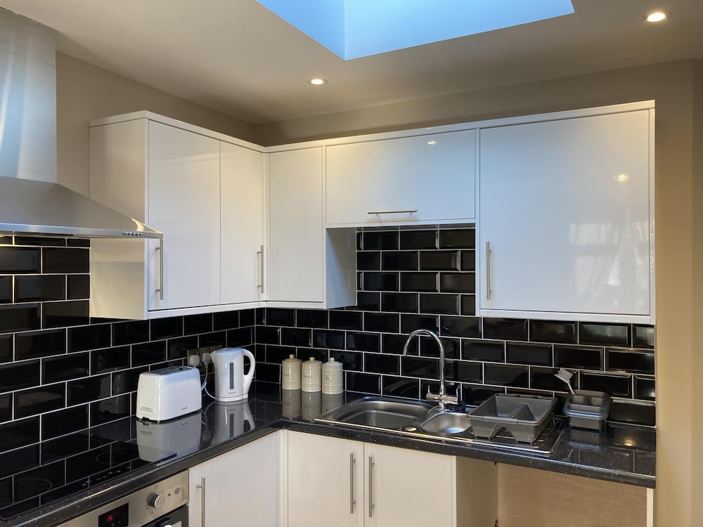 1 BR Garfield Cottage in Kettering view 4