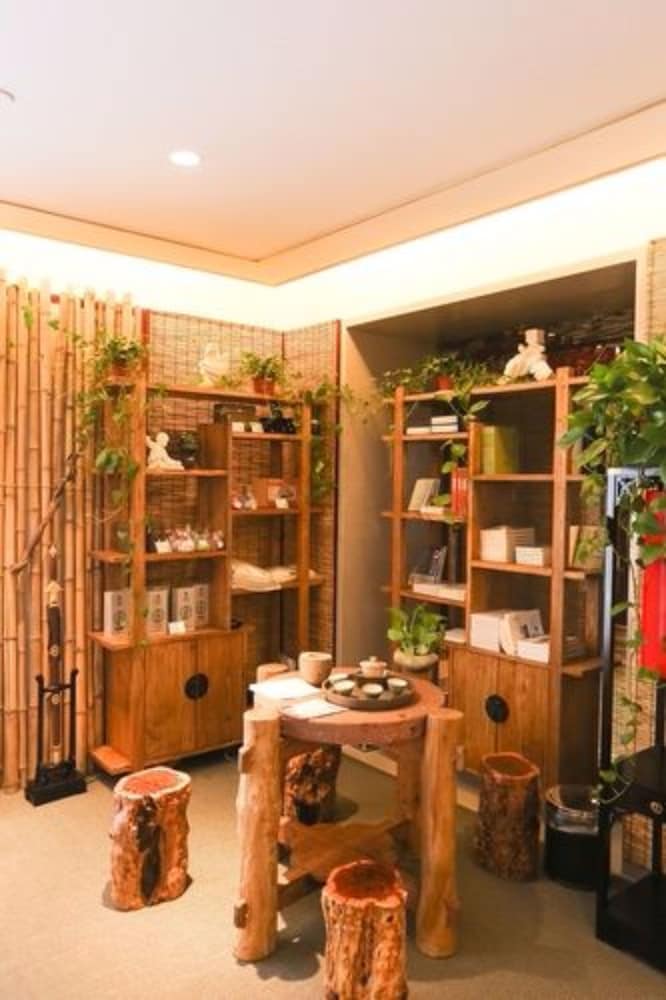 Ovation Seven-Cultivation Hotel