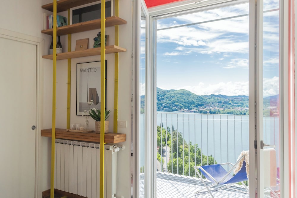 Casa Corbu by Rent all Como